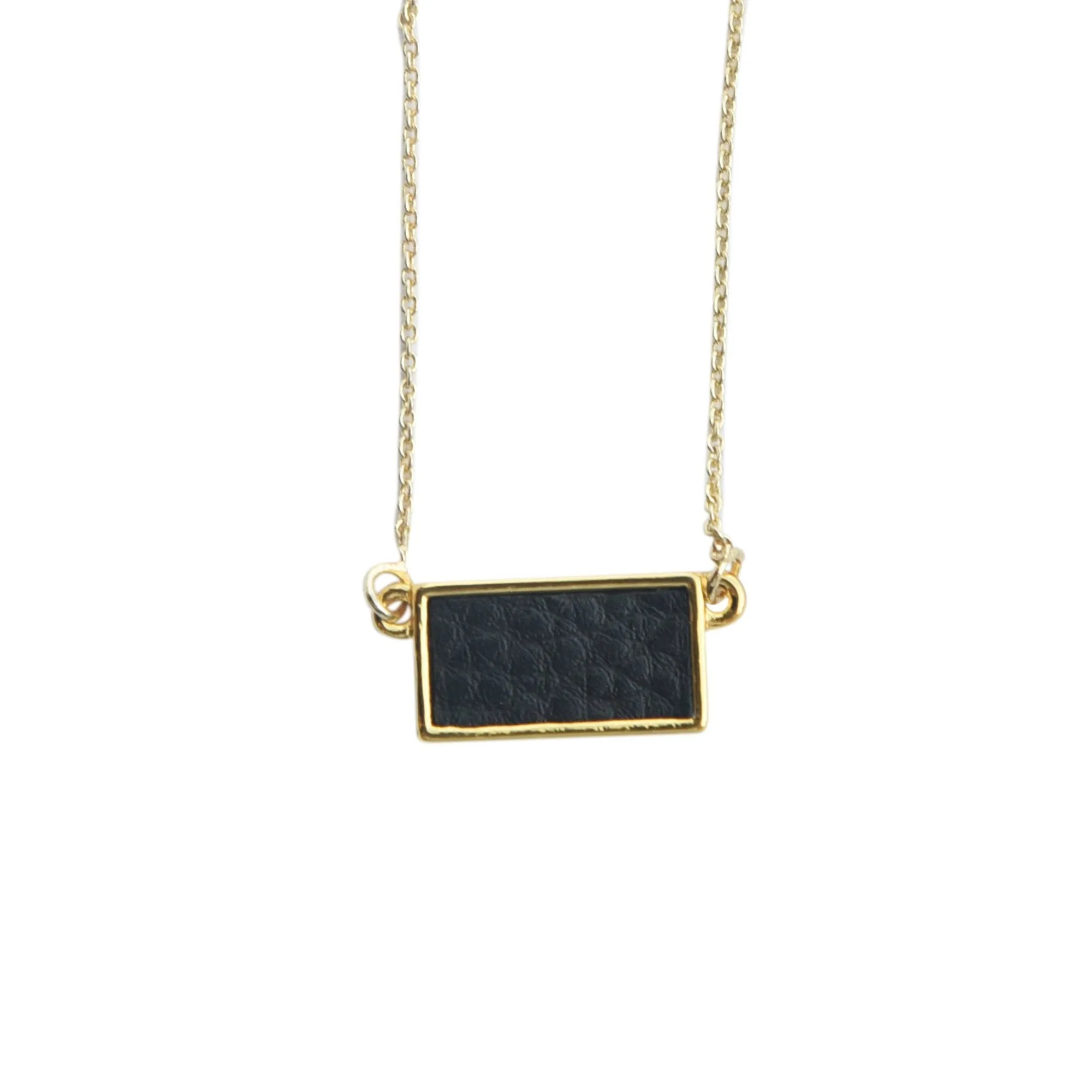 Pebble Grain Rectangle Necklace